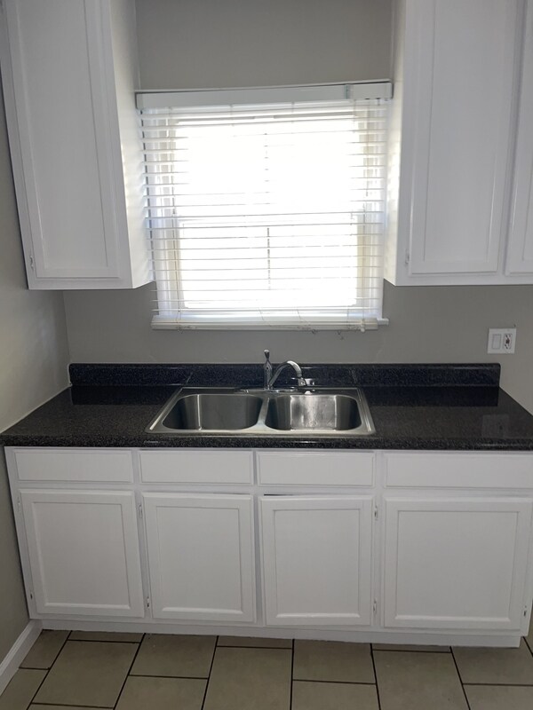 Photo - 721 S Grevillea Ave