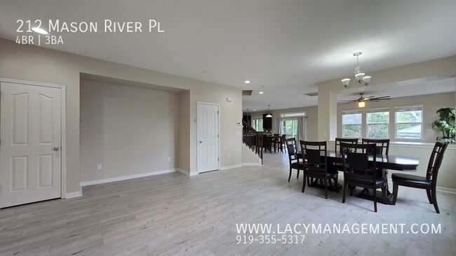 Photo - 212 Mason River Pl