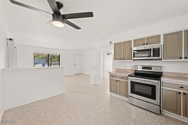 Photo - 1221 Turner St