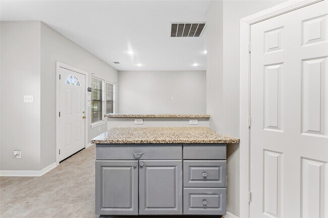 Photo - 9610 Buffum St