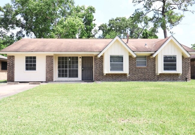 Building Photo - 6415 Heath St Rental