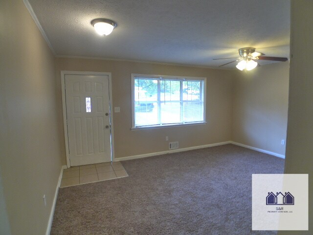 Photo - 761 James St NW