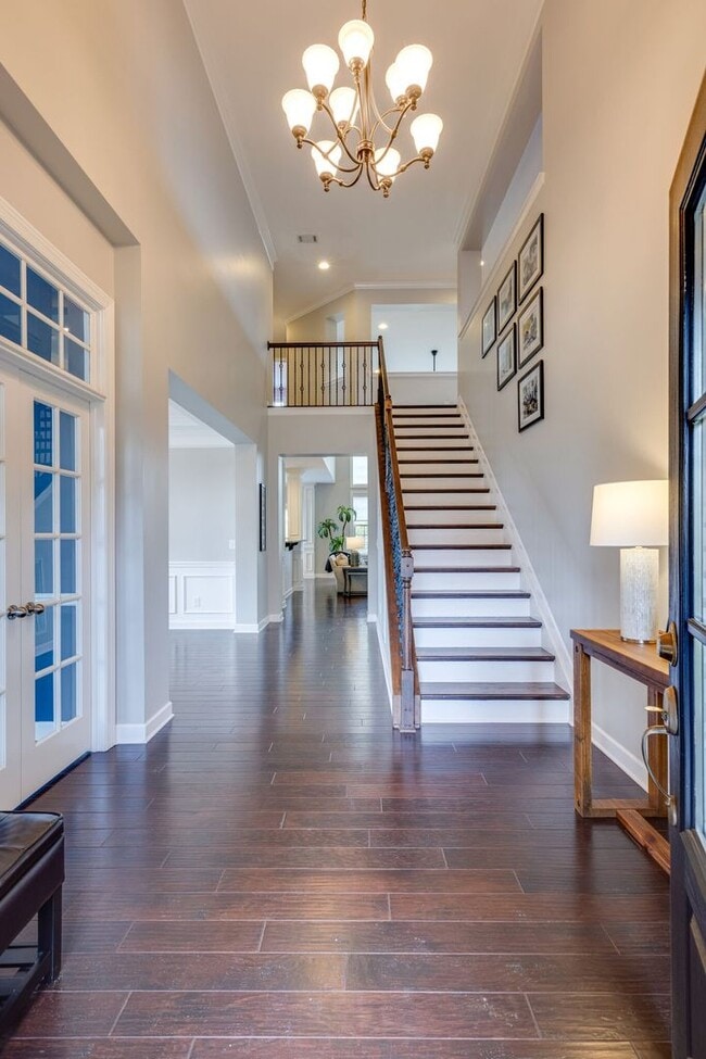 Photo - 5 Bedroom Home in Franklin (Easy access to interstate)