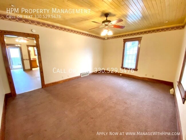 Photo - 837 Parkview St NE Unit 1