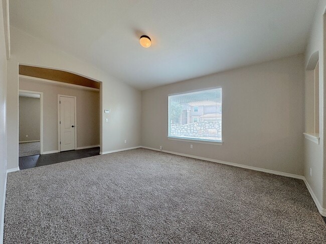 Photo - 10925 Coyote Ranch Ln