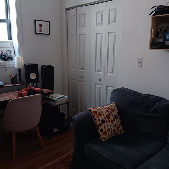Photo - 2610 W Iowa St Unit 2F