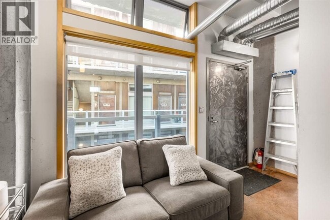 1529 W 6th Ave Unit 3XX