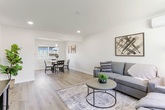 Photo - 1133 Florida St