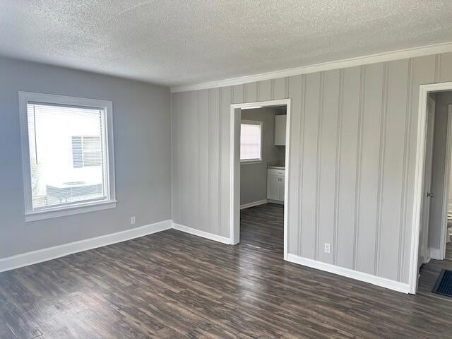 Photo - 745 E Henderson Dr