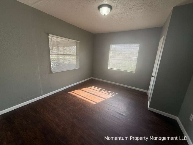 Photo - Beautiful Remodeled 4/1 Single Family Home in Lakeland