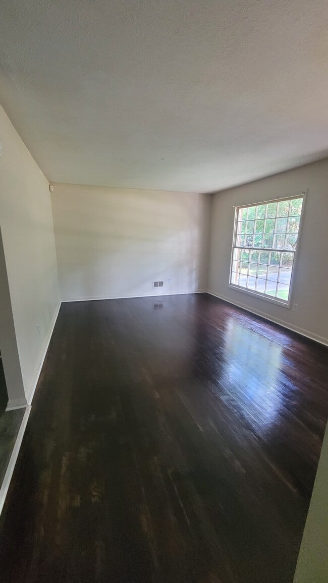 Photo - 223 Lakeside Ave