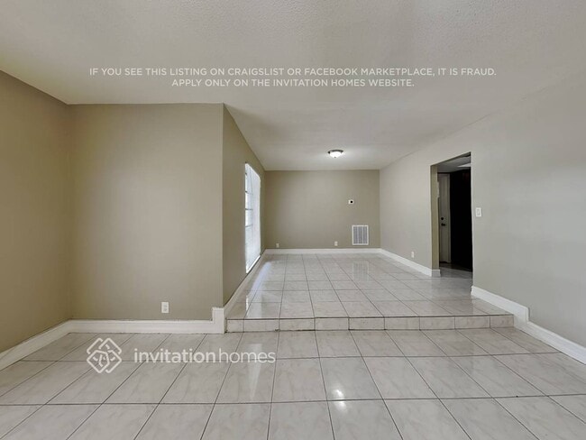 Photo - 341 SW 64th Ave