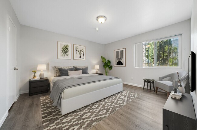 Photo - 615 N. Juanita Ave