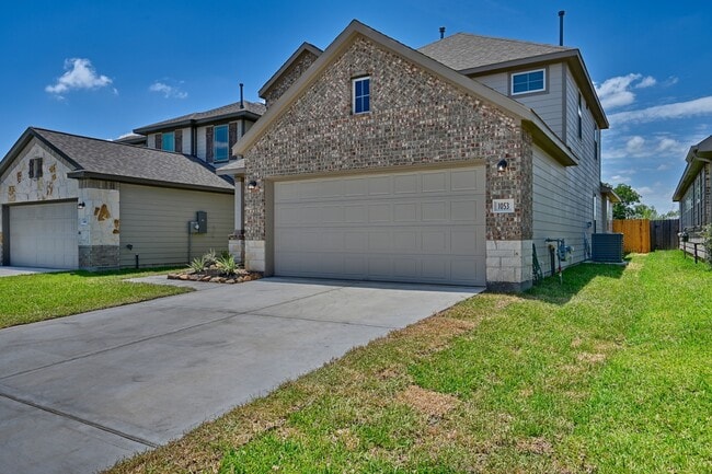Photo - 1053 Lilly Ln