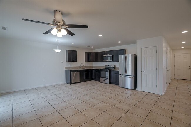 3850 E Teri Ct