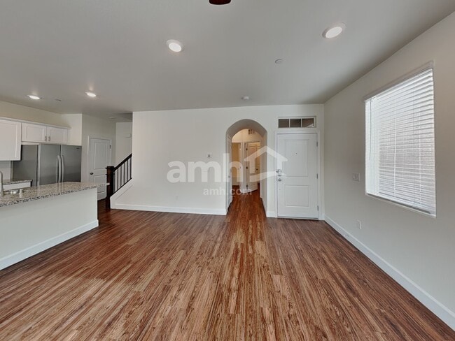 Photo - 341 Seville Ave