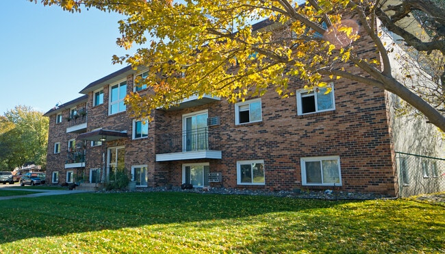Photo - Spring Lake Park Apartments