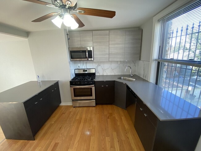 Photo - 2608 W Le Moyne St Unit 3