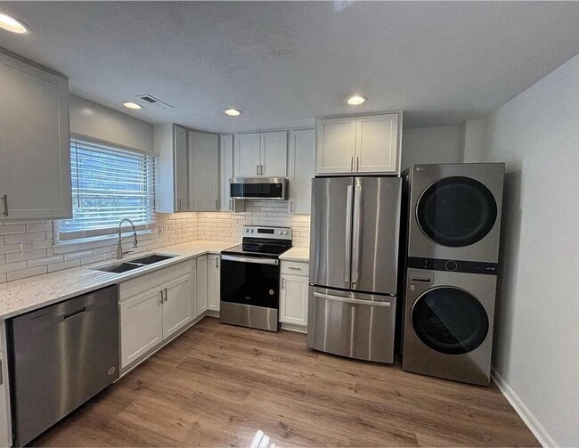 Photo - 2812 Wayland Dr Unit C