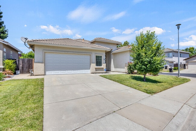 Photo - 9259 Crystal Falls Way House