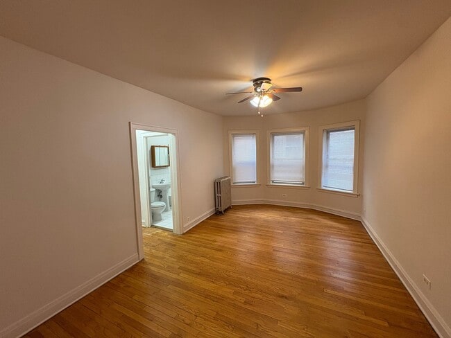 Photo - 824 S Austin Blvd Unit 824 S. Austin Blvd  1