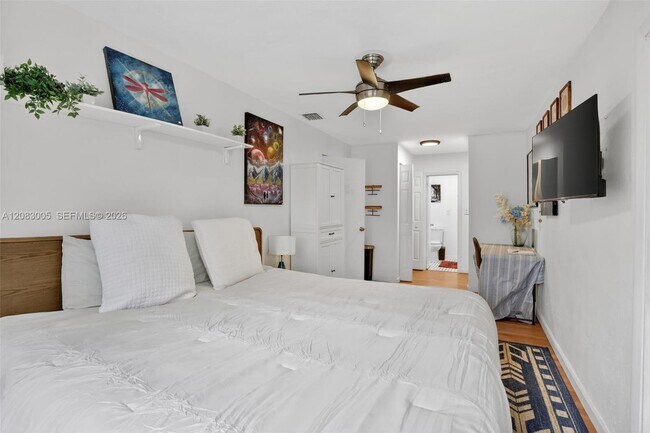 6238 Hayes St Unit 1