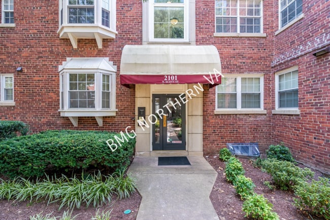 Photo - 2101 N Scott St