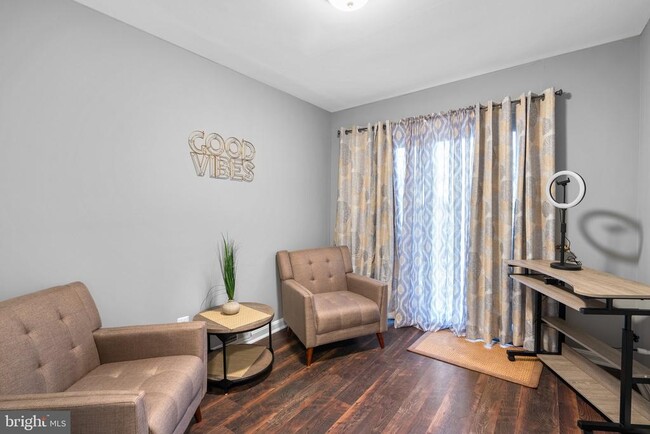 Photo - 3906 70th Ave