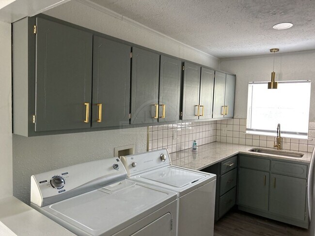 Photo - 1702-1704 Alamo Ave, Killeen