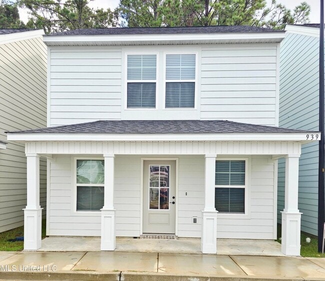 Building Photo - 935 Motsie Rd