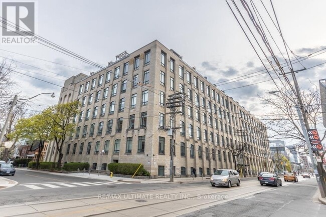 Photo - 993 Queen St W Unit 405