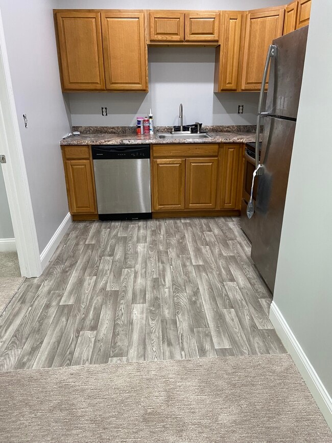 15 LLC-23 Elm St - 15 LLC-23 Elm St Condo Unit 304