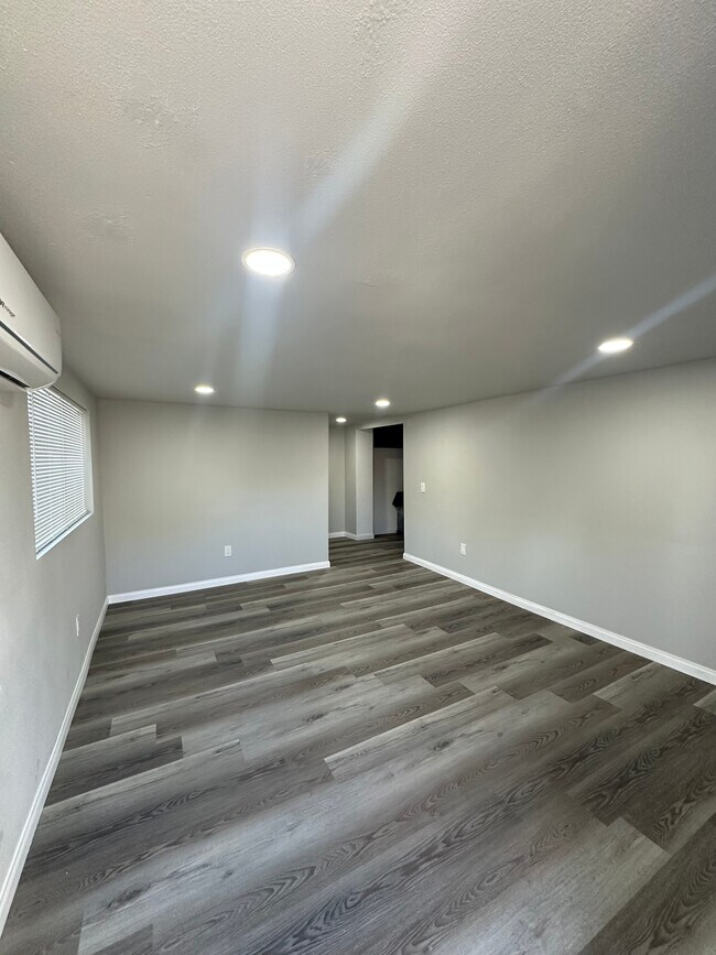 Photo - 2339 Van Ness Ave Unit 2339 Van Ness B