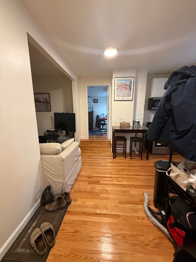 Photo - 518 E 3rd St Unit 2T