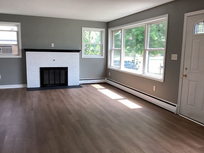Photo - 320 Landis Ave