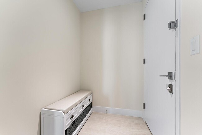 Photo - 3100 N Ocean Dr Unidad H 1408