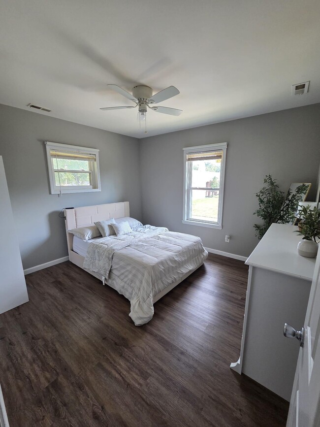 Bedroom 1 - 3901 Garland Ave