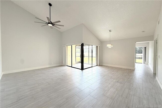 Photo - 3505 SW Quail Meadow Trail Unit A