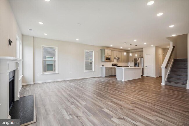 Photo - 21812 Hawksbill High Cir