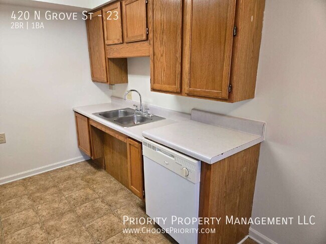 Photo - 420 N Grove St Unit 23