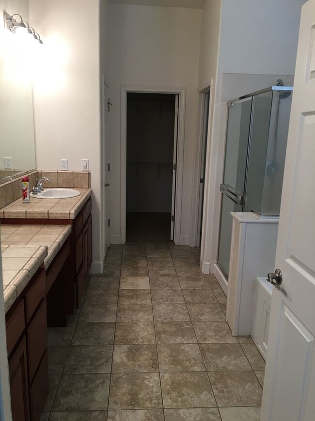 Photo - BEAUTIFUL 4 Bedroom Home 2.5 BA in Plumas Lake AVAILABLE NOW!