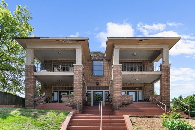 Photo - Fleetwood Apartments