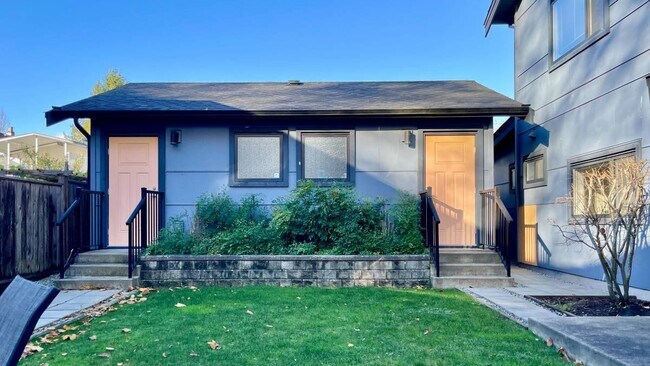 Photo - 5837 Quebec St