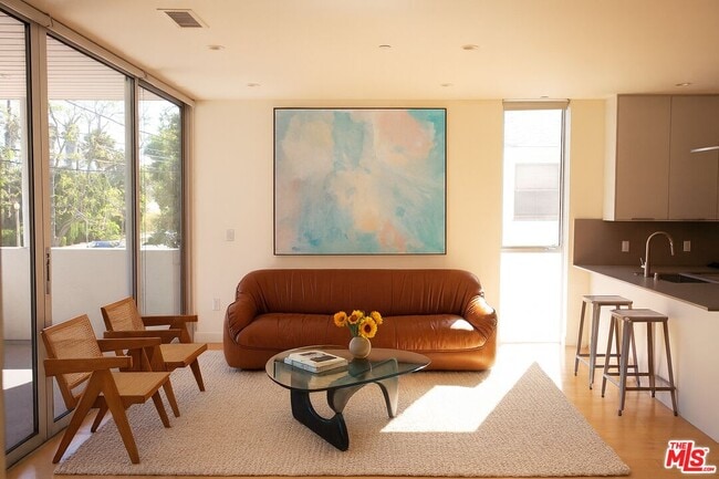 Photo - 4826 Franklin Ave Unit 5