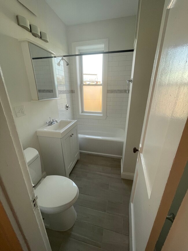 Photo - 23 Cumberland St Unit 319