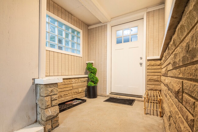 Photo - 5501 Van Buren St