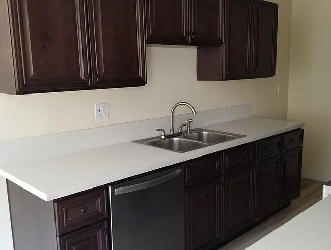 Photo - "Chic 2-Bed, 2-Bath Retreat in Prime Encino Location – 901 Sq Ft of Modern Comfort!"