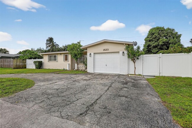 Photo - 1820 N 56th Ave