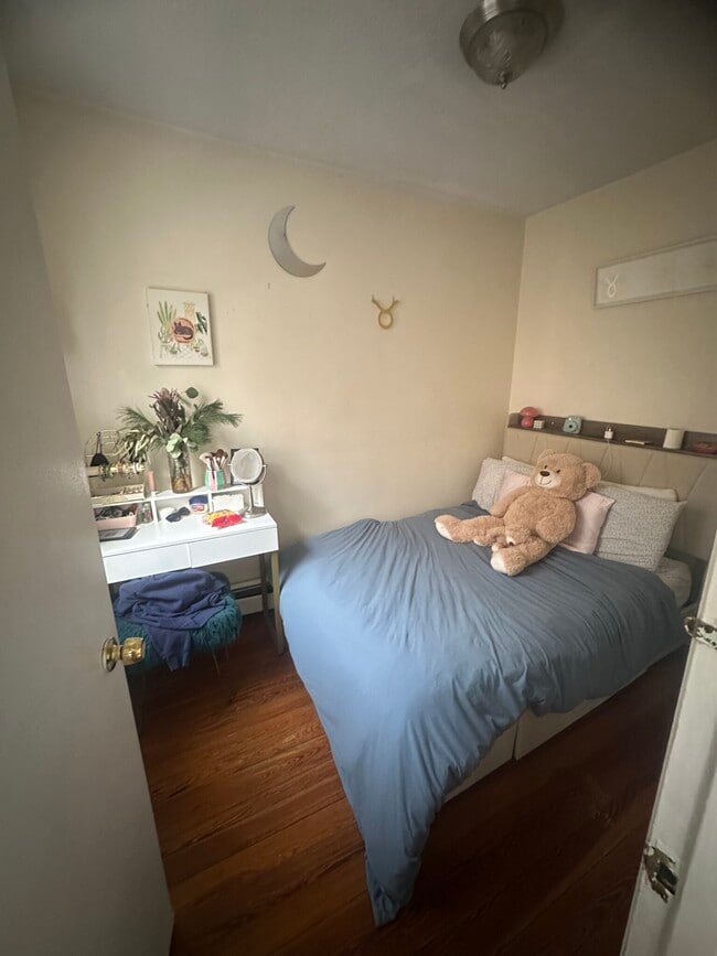 Photo - 93 West Cedar St