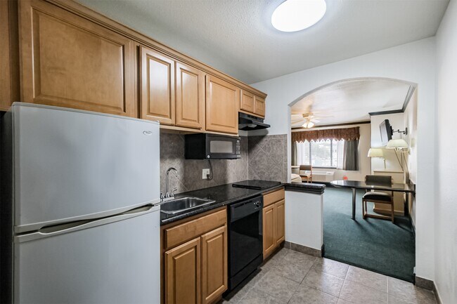 Photo - 1025 Swanson St Unit 208